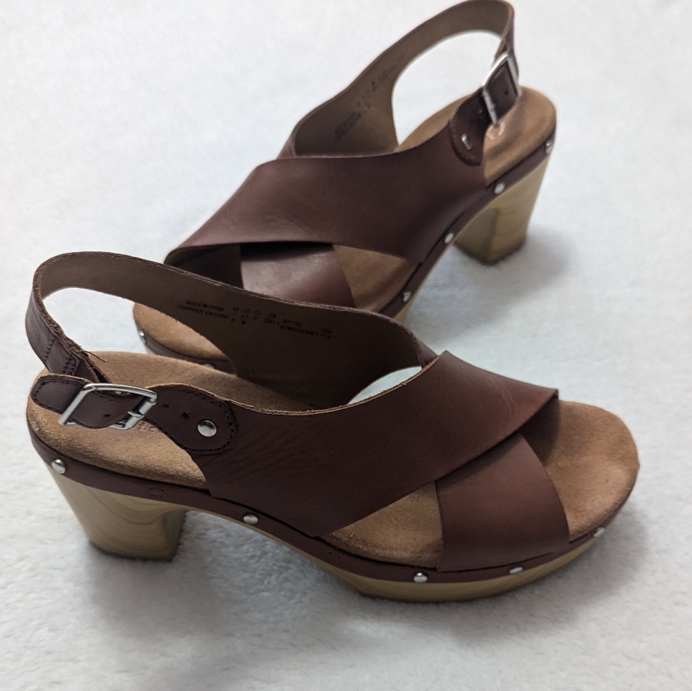 Clark platform Sandals for women size 9.5